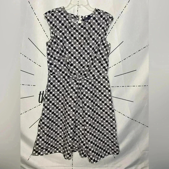 Brooks Brothers Gingham Plaid Pleated Front Dress - Picture 2 of 9